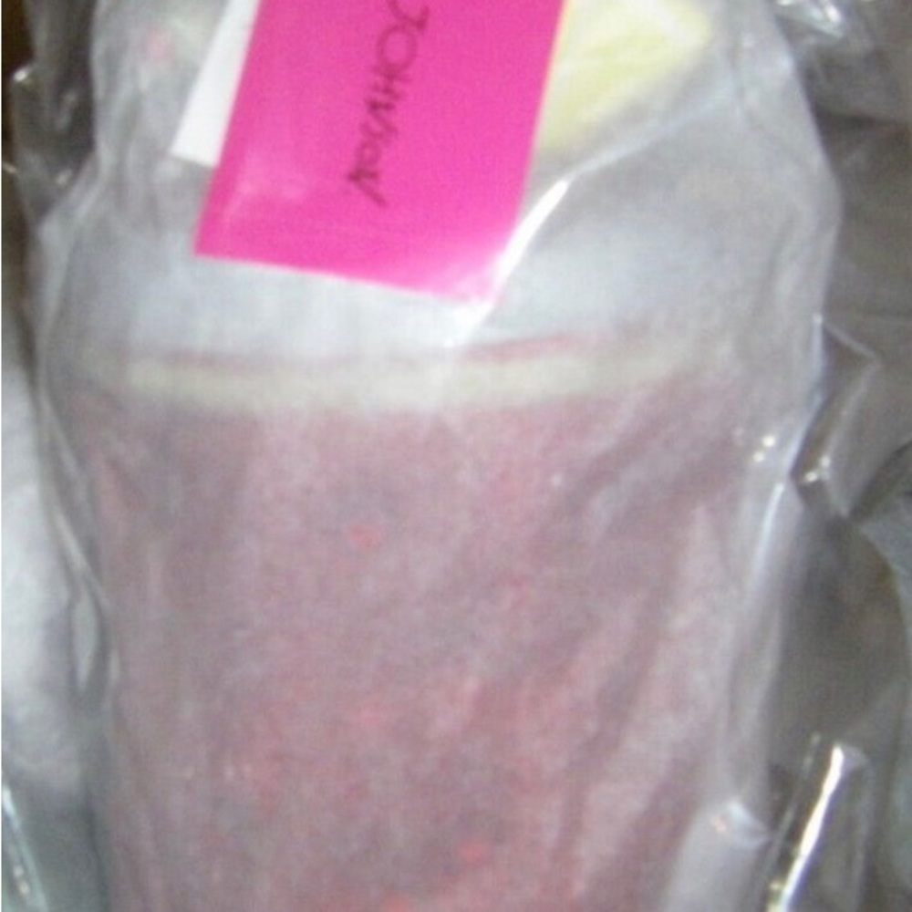 NWT Betsey Johnson Kitsch Bloody Mary
Bloody Mary # BJ34090A
Limited Edition - Picture 7 of 7
